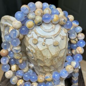 Blue Chalcedony with Skin 6mm Triple